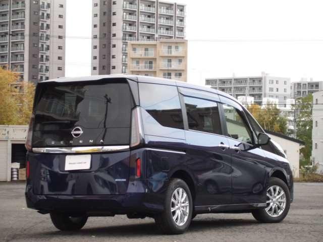 セレナ 2.0 XV 4WD プロパイロット・純正大型ナビ・地デジ・ア(2枚目)