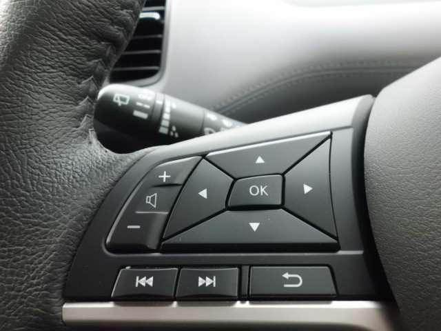 セレナ ハイウェイスターV プロパイロット・大型ナビ・地デジ・アラウンドビューモニター・スマートミラー・両側パワードアー・エマージェンシーブレーキ・踏み間違い防止機能・LEDライト・純正エンジンスターター(12枚目)