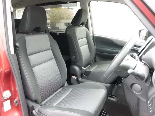 セレナ ハイウェイスターV プロパイロット・大型ナビ・地デジ・アラウンドビューモニター・スマートミラー・両側パワードアー・エマージェンシーブレーキ・踏み間違い防止機能・LEDライト・純正エンジンスターター(18枚目)