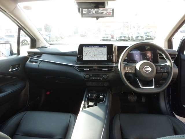 オーラ オーテック　ＦＯＵＲ　社用車ＵＰ・プロパイロット・メーカーナビ・地デジ・アラウンドビューモニター・スマートミラー・エマージェンシーブレーキ・踏み間違い防止・シートヒーター・ＬＥＤライト（3枚目）