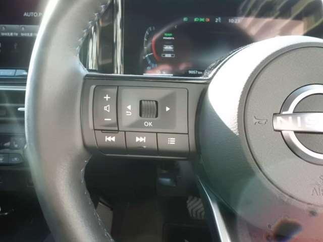 オーラ オーテック　ＦＯＵＲ　社用車ＵＰ・プロパイロット・メーカーナビ・地デジ・アラウンドビューモニター・スマートミラー・エマージェンシーブレーキ・踏み間違い防止・シートヒーター・ＬＥＤライト（10枚目）