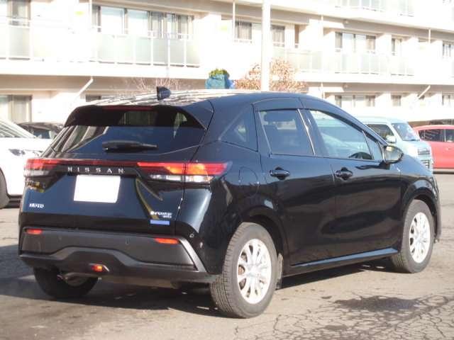 ノート 　衝突軽減ブレーキ　踏み間違い衝突防止アシスト　車線逸脱防止警報　ＶＤＣ　シートヒーター　ＬＥＤライト（2枚目）