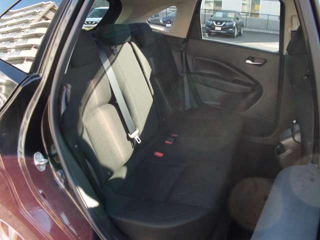 ノート 　衝突軽減ブレーキ　踏み間違い衝突防止アシスト　車線逸脱防止警報　ＶＤＣ　シートヒーター　ＬＥＤライト（15枚目）