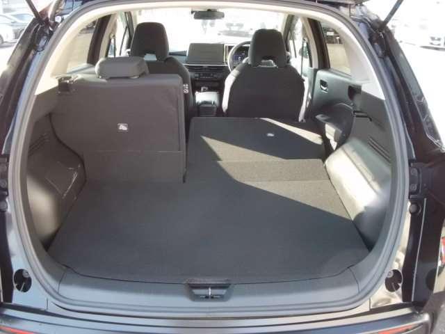 ノート 　衝突軽減ブレーキ　踏み間違い衝突防止アシスト　車線逸脱防止警報　ＶＤＣ　シートヒーター　ＬＥＤライト（17枚目）