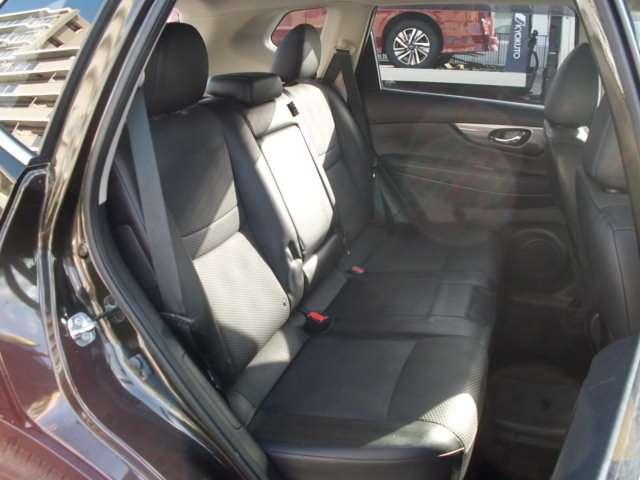 エクストレイル ２０Ｘ　ナビ・地デジ・エマージェンシーブレーキ・踏み間違い防止・シートヒーター・ＬＥＤライト（19枚目）