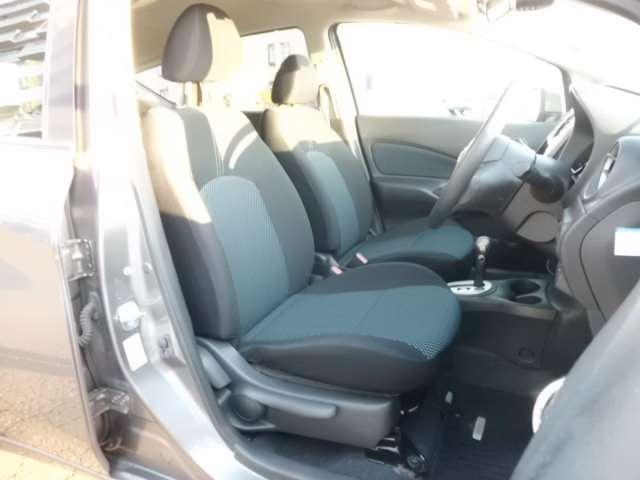 ノート Ｘ　ＦＯＵＲ　衝突軽減ブレーキ　車線逸脱警報　プッシュ式スターター　オートエアコン　社外エンジンスターター（10枚目）