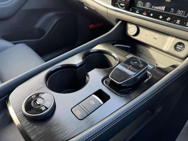 エクストレイル G e-4ORCE プロパイロット メーカーナビ 地デジ アラウンドビューモニター スマートルームミラー パワーシート ヘッドアップディスプレー オートバックドアー LEDライト(8枚目)