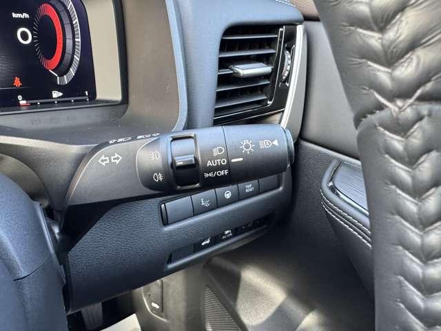 エクストレイル G e-4ORCE プロパイロット メーカーナビ 地デジ アラウンドビューモニター スマートルームミラー パワーシート ヘッドアップディスプレー オートバックドアー LEDライト(9枚目)