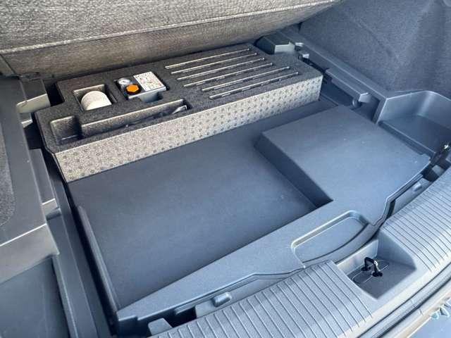 エクストレイル Ｇ　ｅ－４ＯＲＣＥ　プロパイロット　メーカーナビ　地デジ　アラウンドビューモニター　スマートルームミラー　パワーシート　ヘッドアップディスプレー　オートバックドアー　ＬＥＤライト（24枚目）