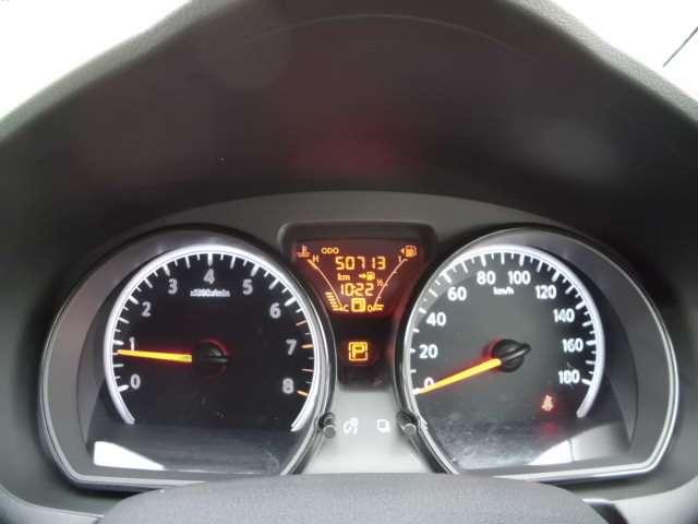 ノート Ｘ　ＦＯＵＲ　スマートセーフティエディション　スマートミラー・アラウンドビューモニター・エマージェンシーブレーキ・踏み間違い防止・ＶＤＣ（横滑り防止機能）・オートエアコン・オートライト（4枚目）