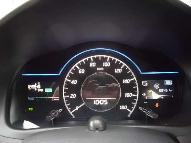 ノート 　ナビ・地デジ・アラウンドビューモニター・スマートルームミラー・エマージェンシーブレーキ・踏み間違い防止機能・オートライト・ＬＥＤライト（4枚目）