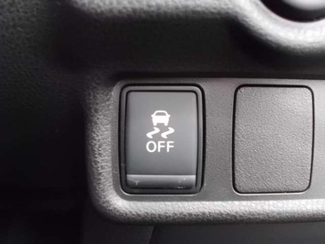 ノート 　ナビ・地デジ・アラウンドビューモニター・スマートルームミラー・エマージェンシーブレーキ・踏み間違い防止機能・オートライト・ＬＥＤライト（15枚目）