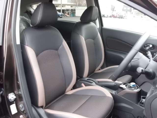 ノート 　ナビ・地デジ・アラウンドビューモニター・スマートルームミラー・エマージェンシーブレーキ・踏み間違い防止機能・オートライト・ＬＥＤライト（17枚目）