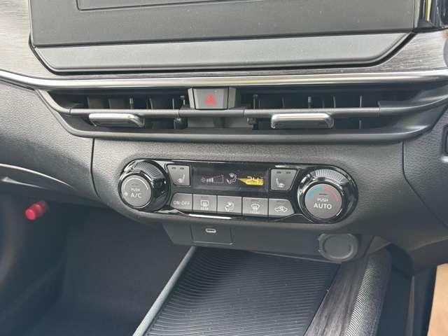 オーラ １．２　Ｇ　ＦＯＵＲ　４ＷＤ　アラウンドビュー　運転席パワーシート（13枚目）