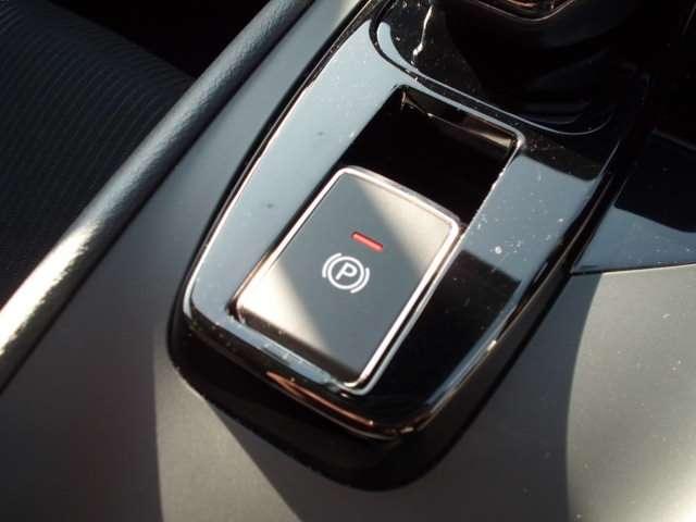 ノート １．２　Ｘ　ＦＯＵＲ　４ＷＤ　衝突軽減ブレーキ　車線逸脱防止警報　ＶＤＣ（11枚目）