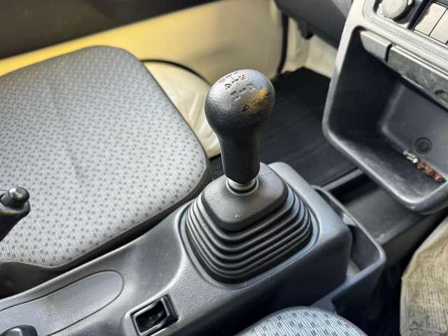 NT100クリッパートラック DX農繁仕様 660 DX 農繁仕様 4WD マニュアルエアコン ヘッドライトマニュア(6枚目)