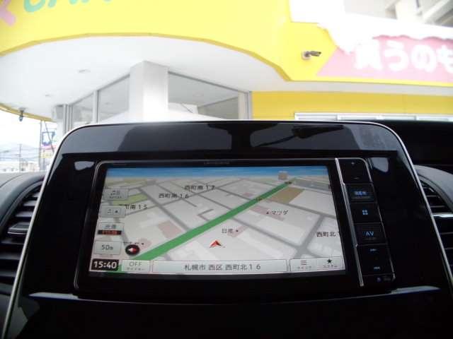 セレナ ２．０　ハイウェイスター　Ｖ　４ＷＤ　メモリーナビ・地デジ・バックカメラ・クル（7枚目）