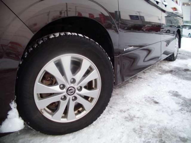 セレナ ２．０　ハイウェイスター　Ｖ　４ＷＤ　メモリーナビ・地デジ・バックカメラ・クル（26枚目）