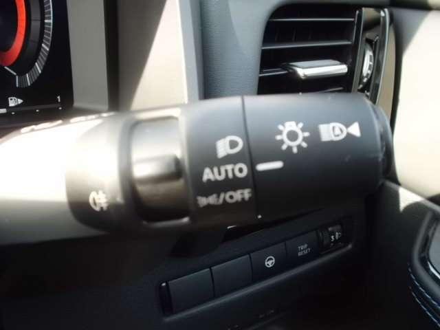 エクストレイル オーテック e-4ORCE プロパイロット・メーカーナビ・地デジ・アラウンドビューモニター・スマートミラー・エマージェンシーブレーキ・踏み間違い防止機能・全席シートヒーター・オートバックドアー・純正エンジンスターター(15枚目)