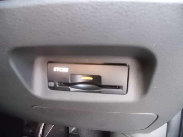 エクストレイル オーテック e-4ORCE プロパイロット・メーカーナビ・地デジ・アラウンドビューモニター・スマートミラー・エマージェンシーブレーキ・踏み間違い防止機能・全席シートヒーター・オートバックドアー・純正エンジンスターター(20枚目)