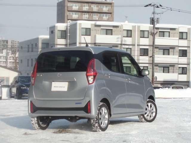 デイズ X アラウンドビューモニター・エマージェンシーブレーキ・踏み間違い防止機能・前席シートヒーター・ハンドルヒーター・オートライト・LEDライト(2枚目)