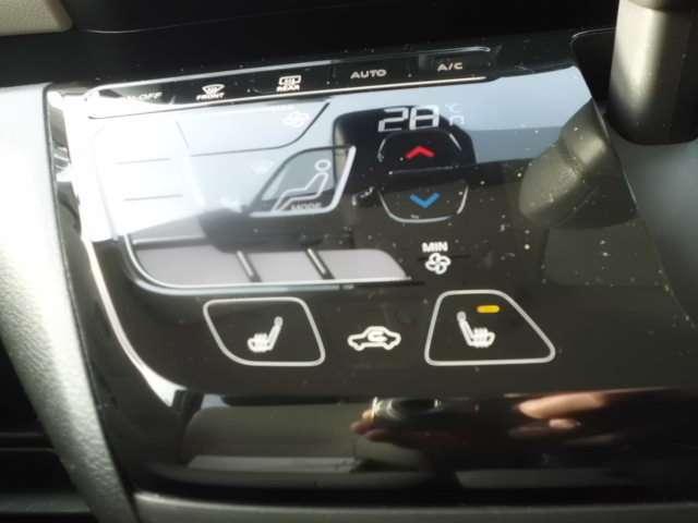 デイズ X アラウンドビューモニター・エマージェンシーブレーキ・踏み間違い防止機能・前席シートヒーター・ハンドルヒーター・オートライト・LEDライト(9枚目)