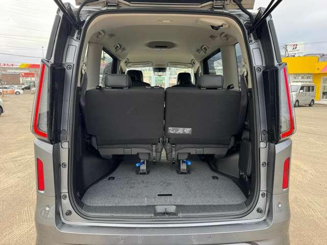 セレナ ｅ－４ＯＲＣＥ　ハイウェイスターＶ　試乗車ＵＰ　プロパイロット　メーカーナビ　地デジ　アラウンドビューモニター　スマートミラー　両側パワードアー　シートヒーター　前後ドライブレコーダー　ＬＥＤライト（32枚目）