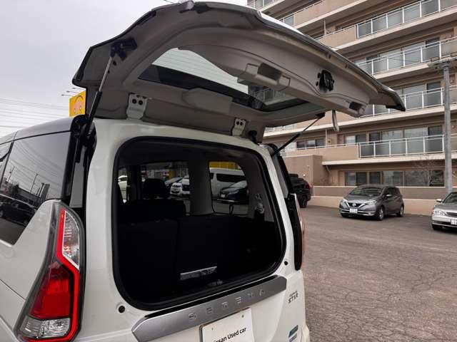 セレナ 2.0 ハイウェイスター Vセレクション 4WD 平成30年7月登録車 走行距離 約59500KM(27枚目)