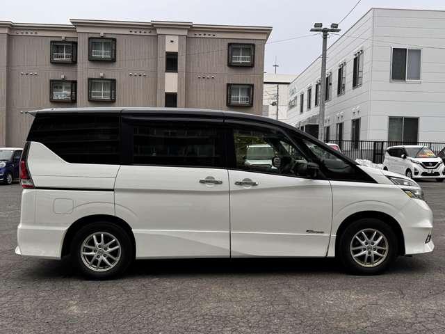 セレナ 2.0 ハイウェイスター Vセレクション 4WD 平成30年7月登録車 走行距離 約59500KM(34枚目)