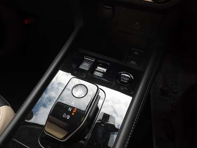 キックス １．２　Ｘ　ＦＯＵＲ　ツートーン　インテリアエディション（ｅ－ＰＯＷＥＲ）　４ＷＤ　プロパイロット　インテリジェントルームミ（8枚目）