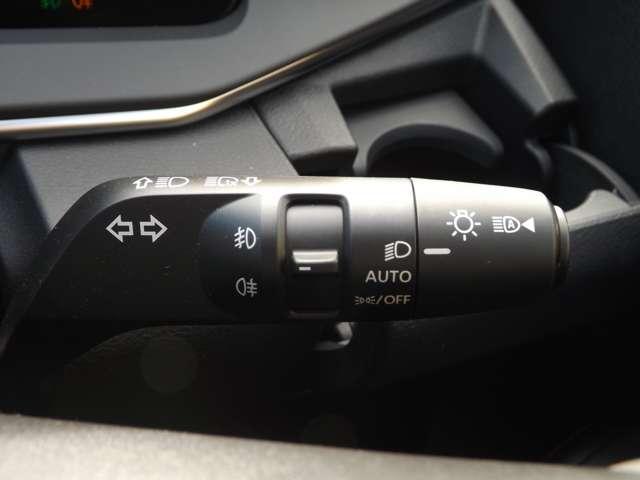 ノート １．２　ＡＵＴＥＣＨ　クロスオーバー　ＦＯＵＲ　４ＷＤ　日産コネクトナビ　プロパイロット　アラウン（10枚目）