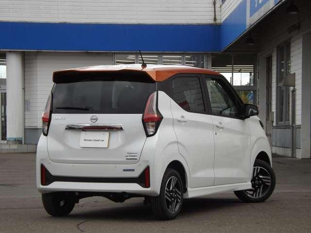 デイズ ６６０　ハイウェイスターＸ　４ＷＤ　試乗車アップ　アラウンドビューモニター（4枚目）