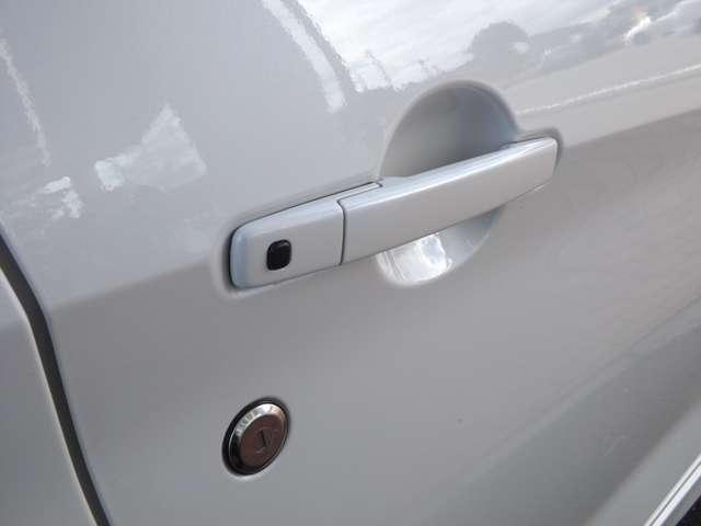 デイズ ６６０　ハイウェイスターＸ　４ＷＤ　試乗車アップ　アラウンドビューモニター（12枚目）