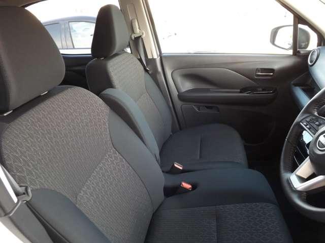 デイズ ６６０　ハイウェイスターＸ　４ＷＤ　試乗車アップ　アラウンドビューモニター（17枚目）