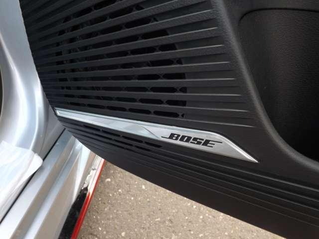 オーラ 1.2 NISMO チューンド e-POWER 4WD フードデカール メーカー装着ナビゲーショ(8枚目)