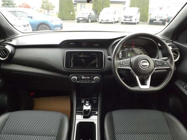 キックス １．２　Ｘ　ＦＯＵＲ　９０周年記念車　（ｅ－ＰＯＷＥＲ）　４ＷＤ　モータードライブ　プロパイロット（3枚目）