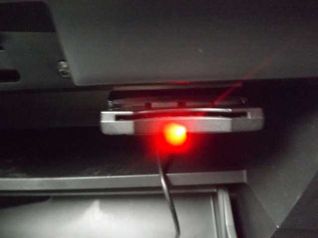 セレナ 2.0 ハイウェイスター V 4WD エマージェンシーブレーキ(14枚目)