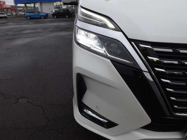 セレナ 2.0 ハイウェイスター V 4WD エマージェンシーブレーキ(16枚目)