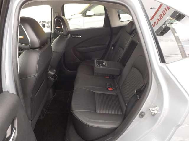 オーラ １．２　Ｇ　ＦＯＵＲ　レザーエディション　４ＷＤ　社員車ＵＰ　プロパイロット　ＢＯＳＥサウンドシス（8枚目）