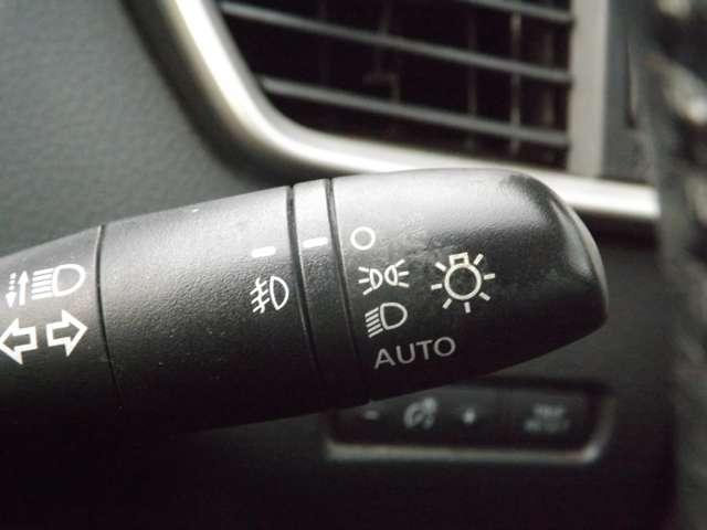 エクストレイル ２．０　２０Ｘ　２列車　４ＷＤ　メモリーナビゲーション　バックカメラ（15枚目）