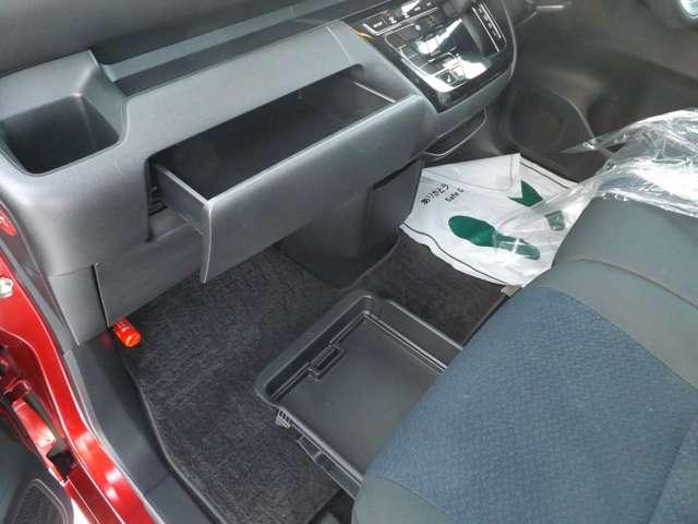 ルークス ６６０　ハイウェイスターＸ　４ＷＤ　踏み間違い防止（17枚目）