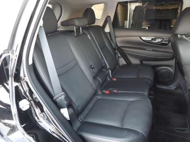 エクストレイル ２．０　２０Ｘｉ　２列車　４ＷＤ　メモリーナビゲーション　プロパイロット（22枚目）