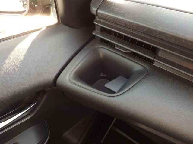 セレナ ２．０　ＸＶ　４ＷＤ　メモリーナビゲーション（30枚目）