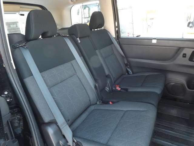 セレナ ２．０　ＸＶ　４ＷＤ　メモリーナビゲーション（32枚目）