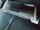 助手席側のグローブボックスです。