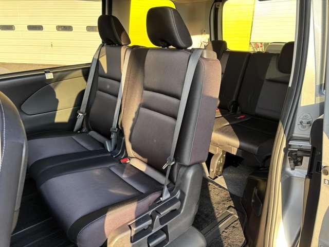 セレナ 2.0 ハイウェイスター 4WD プロパイロット 純正大型ナビ(8枚目)