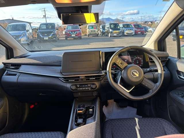 オーラ １．２　Ｇ　ＦＯＵＲ　４ＷＤ　※当社社有車ＵＰ※　アラウンドビュ－モニタ－（3枚目）