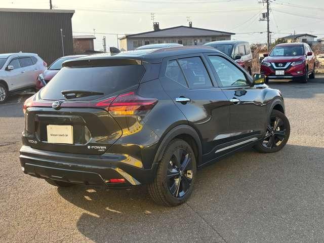 キックス １．２　Ｘ　ＦＯＵＲ　９０周年記念車　（ｅ－ＰＯＷＥＲ）　４ＷＤ　※社有車ＵＰ※　プロパイロット（2枚目）