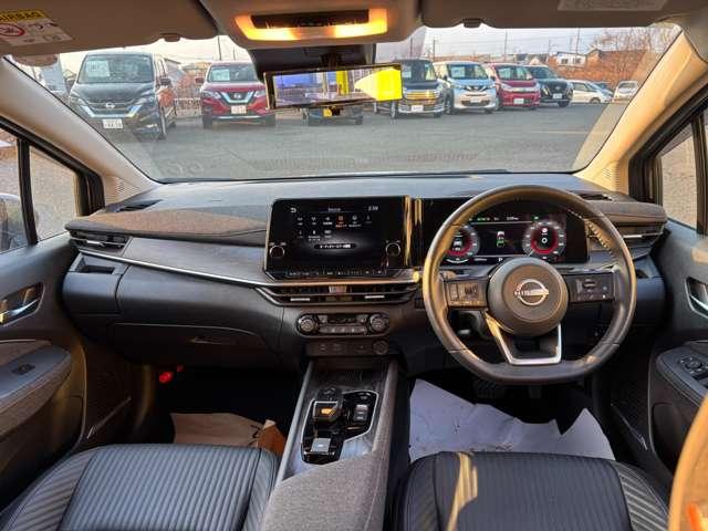 オーラ １．２　Ｇ　ＦＯＵＲ　レザーエディション　４ＷＤ　※社有車ＵＰ※　メ－カ－オプションナビ（3枚目）