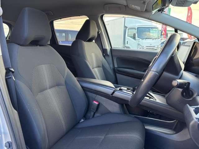 ノート １．２　Ｘ　ＦＯＵＲ　４ＷＤ　純正ディスプレイオーディオ（4枚目）